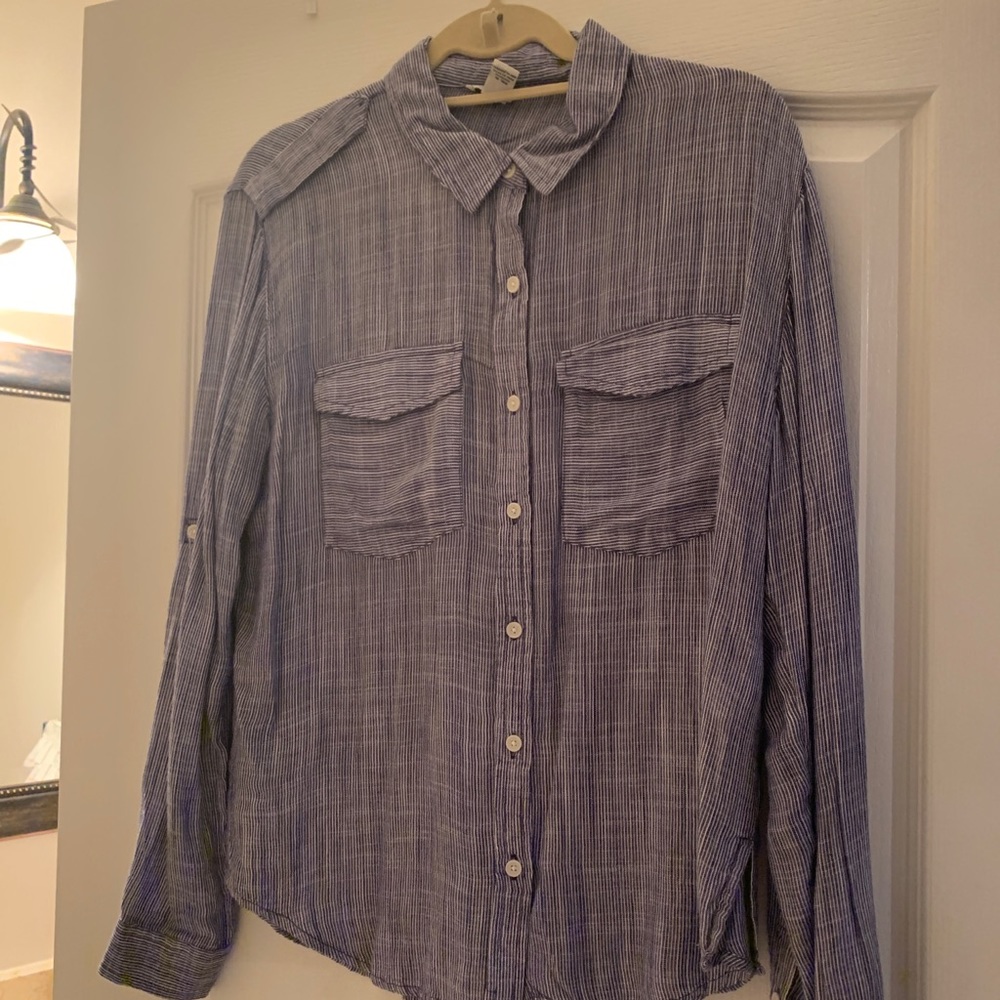 Forever 21 blue button down blouse